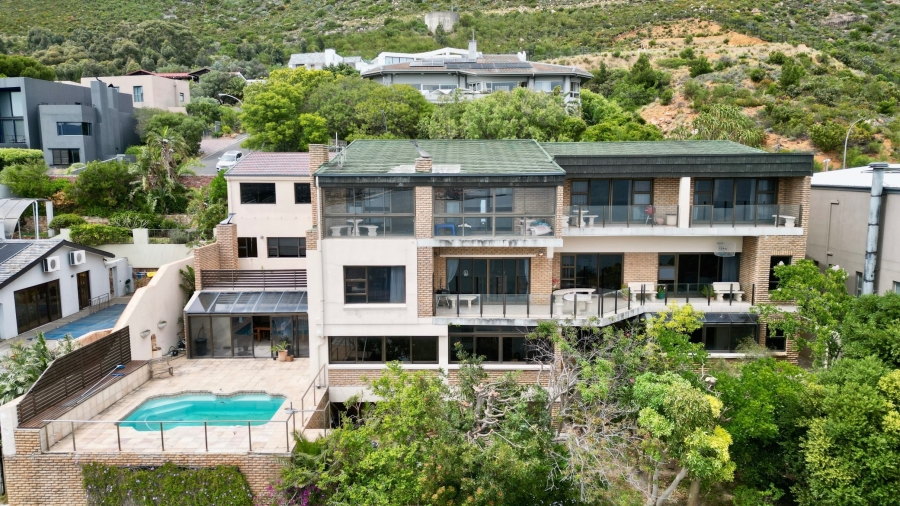 1 Bedroom Property for Sale in Mountainside Western Cape